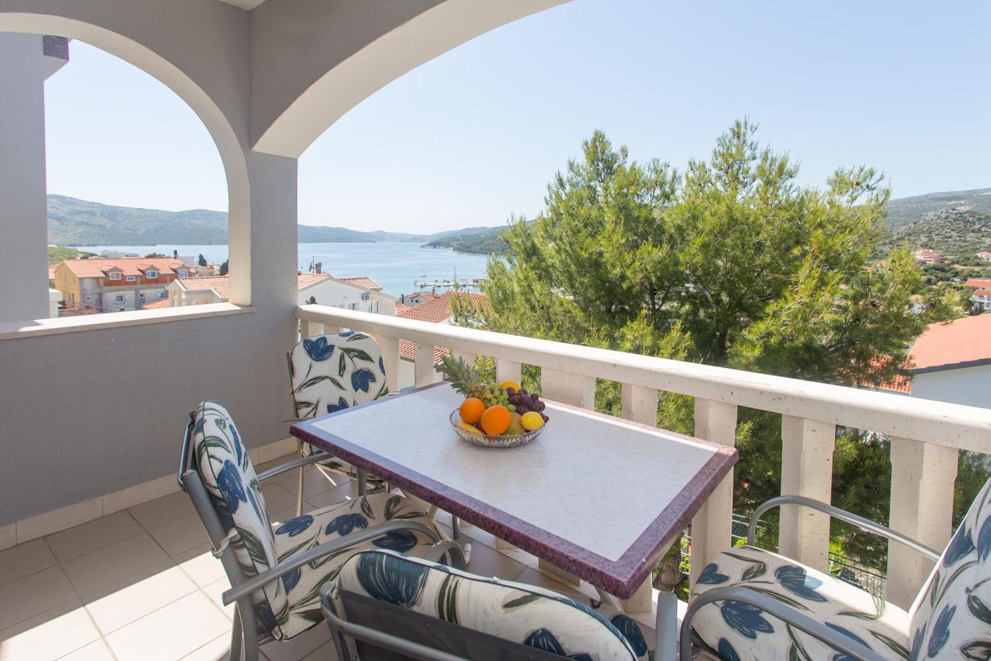 Apartmani Stanic Seget Vranjica Quarto foto